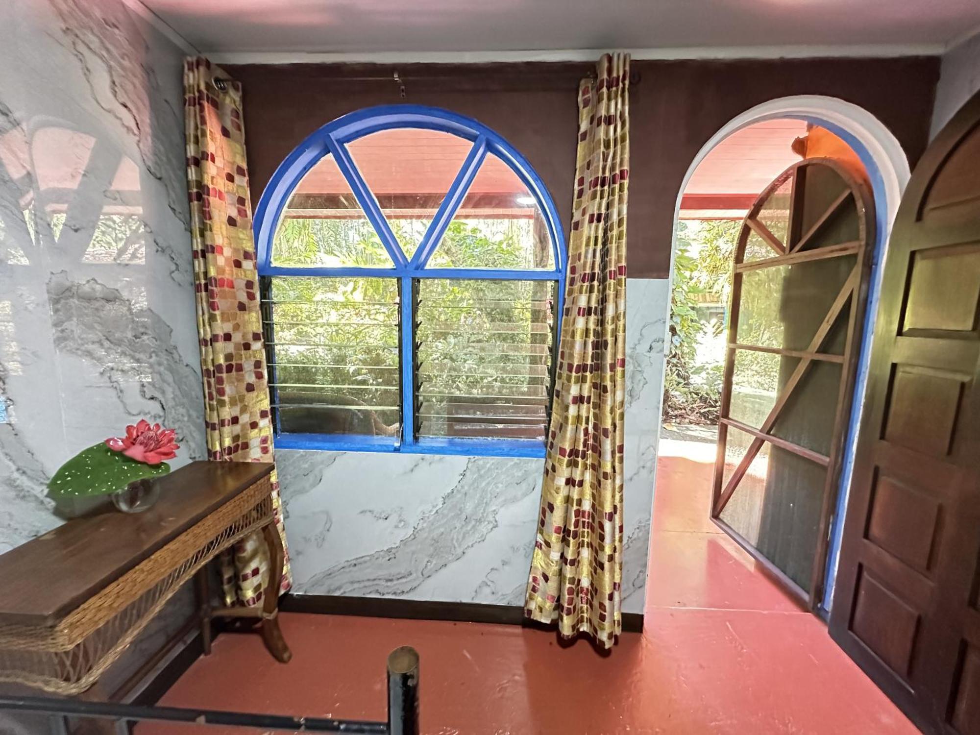 La Palapa Hut Nature Hostel Puerto Jiménez エクステリア 写真